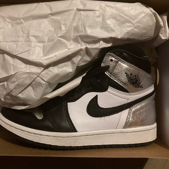 womens silver toe 1s